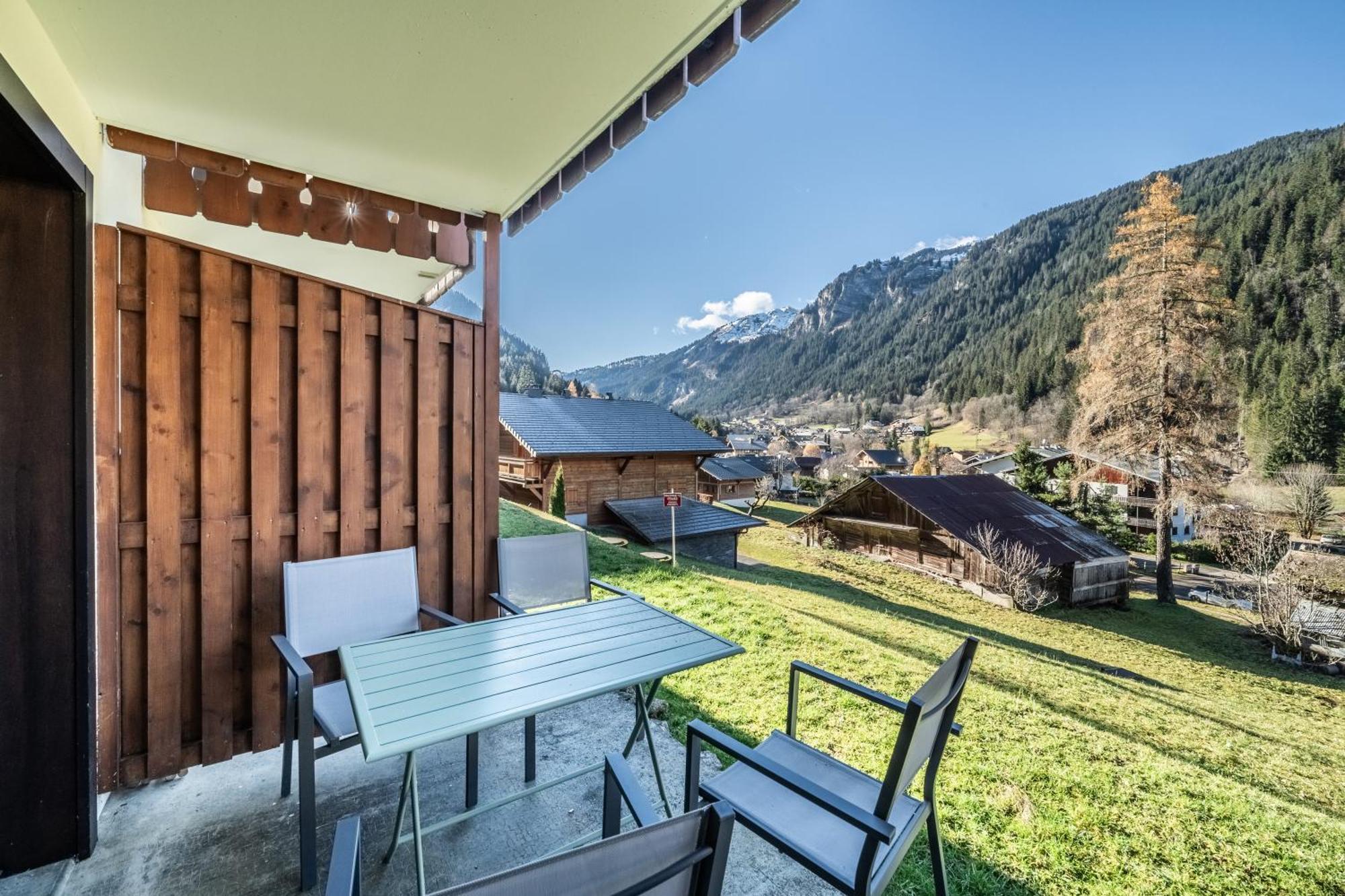 Apartment Rez-de-jardin, 4 Pers *